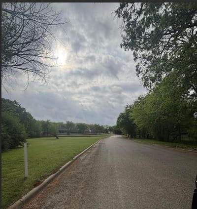 6 Creekwood Trail, Bowie TX 76230
