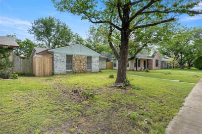 9620 Dale Glade Drive, Dallas TX 75217 - Photo 3