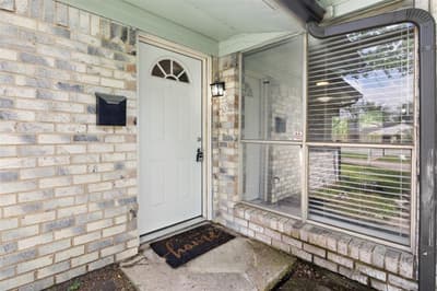 9620 Dale Glade Drive, Dallas TX 75217 - Photo 4
