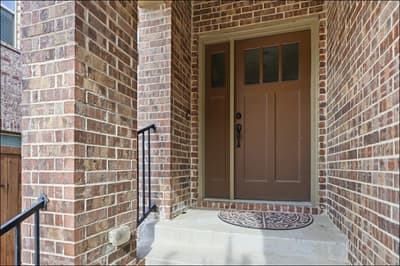 555 Waterloo Drive, Lewisville TX 75067 - Photo 3