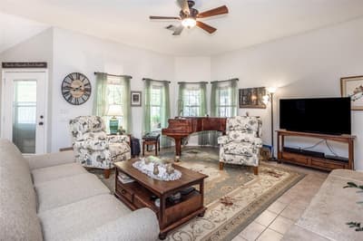 116 Ashlyn Court, Whitesboro TX 76273 - Photo 4