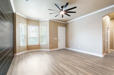 413 Henderson Street, Bonham TX 75418 - Photo 2