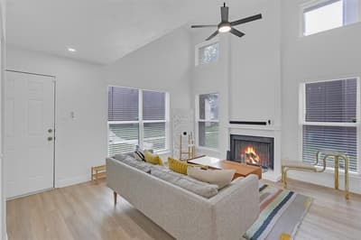 5516 Boca Raton Boulevard # 321, Fort Worth TX 76112 - Photo 2