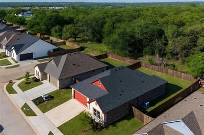 405 Titus Drive, Springtown TX 76082 - Photo 2