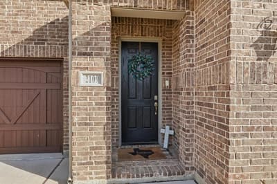 2109 Falcon Ridge Drive, Mansfield TX 76063 - Photo 3