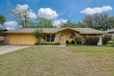 1008 Sherwood Drive, Bedford TX 76022