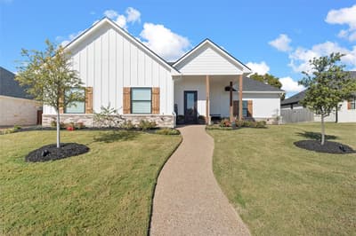 905 Day Star Drive, Hewitt TX 76643 - Photo 2