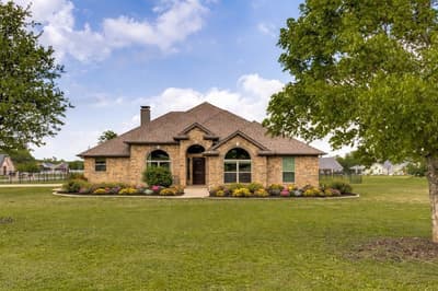 897 Cypress Point Drive, Gunter TX 75058