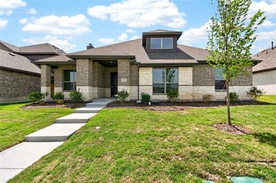 1513 PEGASUS Drive, Lancaster TX 75134