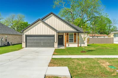 113 N Third Street, Celeste TX 75423