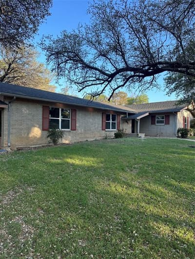 3902 Glenwood Drive, Brownwood TX 76801