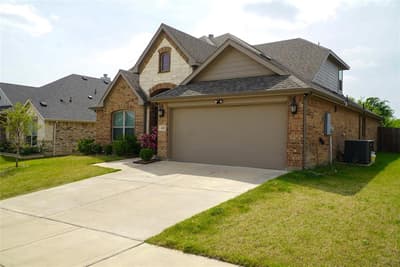 428 Molly Lane, Keene TX 76059 - Photo 3