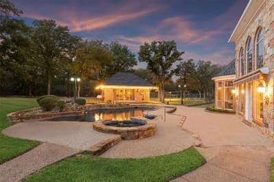 385 Meadow View Drive, Argyle TX 76226