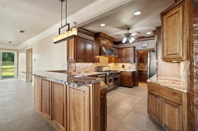 6068 NORTHVIEW Court, Aubrey TX 76227 - Photo 4