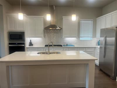 4805 Sunnybrook Drive, Plano TX 75093 - Photo 2