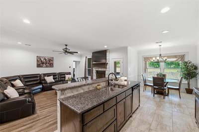 2501 Bunker Hill Drive, Burleson TX 76028 - Photo 4