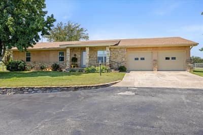 17305 N US Highway 281, Hico TX 76457