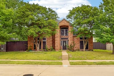 2622 Covington Drive, Garland TX 75040 - Photo 2