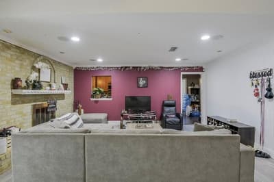 802 Crest Oak Court, Arlington TX 76012 - Photo 5