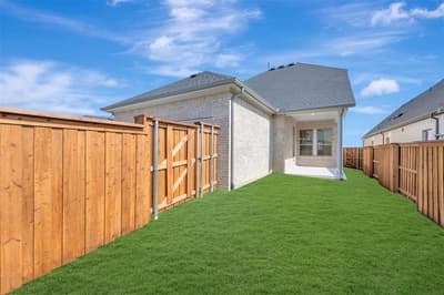 2021 Mack Avenue, Van Alstyne TX 75495 - Photo 3