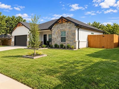 317 Lakeview Drive, Alvarado TX 76009