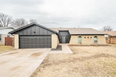 8409 Glenann Drive, North Richland Hills TX 76182