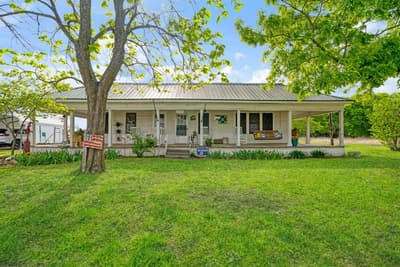 25099 Farm Road 137, Petty TX 75470