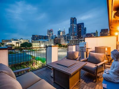 536 S Pearl Expressway, Dallas TX 75201