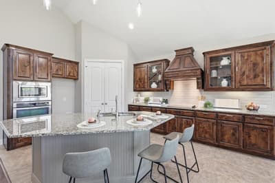8705 Verona Drive, McKinney TX 75071 - Photo 4
