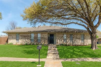 5902 Fawn Valley Lane, Rowlett TX 75089