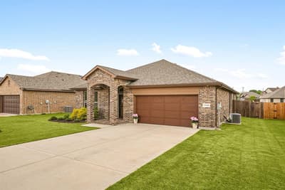 1720 Cross Creek Lane, Cleburne TX 76033 - Photo 3