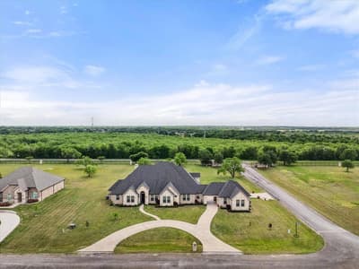 107 Fairway Parks Drive, Corsicana TX 75110 - Photo 2