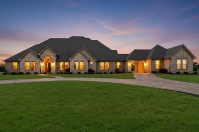 107 Fairway Parks Drive, Corsicana TX 75110