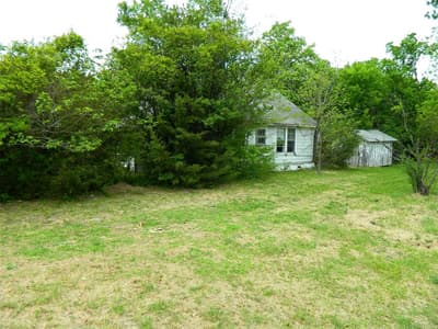 402 W Fannin Street, Leonard TX 75452