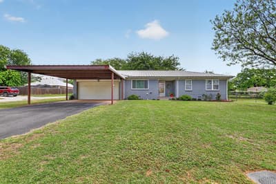 624 N Avenue A, Springtown TX 76082 - Photo 3