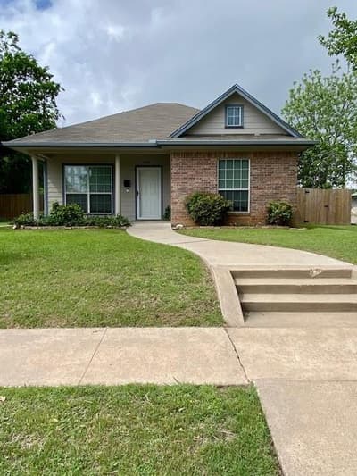 1008 N 14th Street, Waco TX 76707