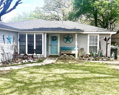 3020 Delaware Trail, Lake Worth TX 76135