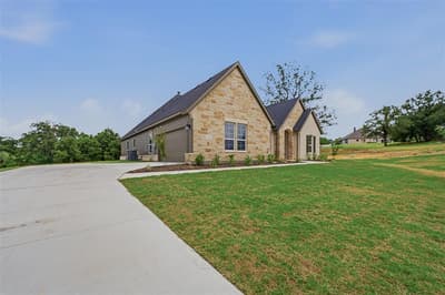 128 Oak Grove Way, Springtown TX 76082 - Photo 3