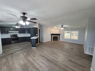 902 DEVILS RIVER Drive, Granbury TX 76048 - Photo 3