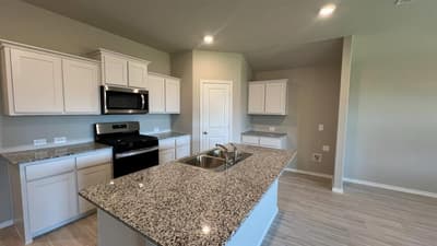 8436 HOLLYMEAD Lane, Fort Worth TX 76131 - Photo 3