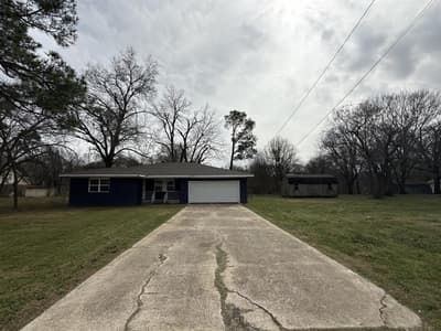 410 Lone Star Road, Trinidad TX 75163