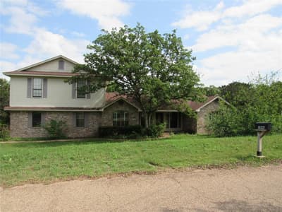 1048 Eagle Canyon Drive, China Spring TX 76633