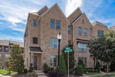 281 Scotia Street, Lewisville TX 75056 - Photo 2