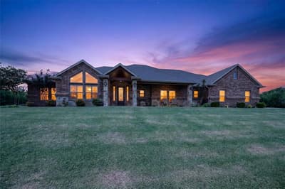 128 Whispering Winds Drive, Gunter TX 75058