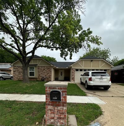 2317 Springridge Drive, Arlington TX 76014