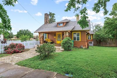 901 8th Street, Honey Grove TX 75446