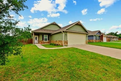 1512 Kennedy Street, Bonham TX 75418
