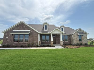 112 Aurora Avenue, Valley View TX 76272