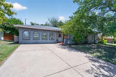 216 Rolling Hills Drive, Aledo TX 76008