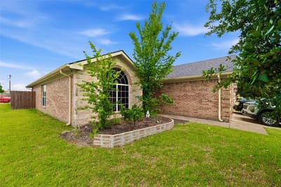 612 Owen Trail, Grand Prairie TX 75051